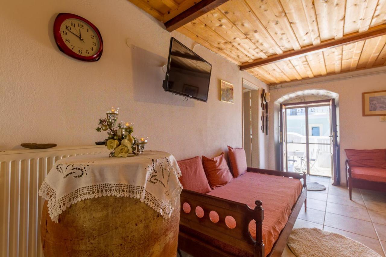 The Old House - Wood & Stone Villa Evreti Luaran gambar